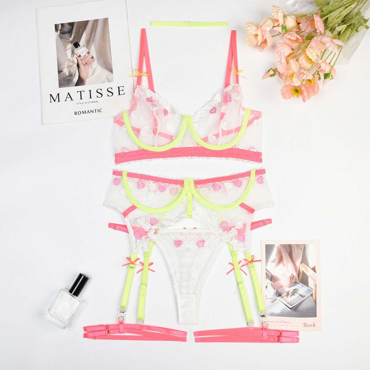 Ellolace Fancy Erotc Lingerie Luxury Floral Heart-Shaped Embroidery Brief Sets Fairy Contrast Color Transparent Bra Intimate