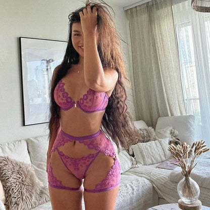Embroidery 3-Pieces Lace Bra And Panty Sexy Garters Transparent Sets
