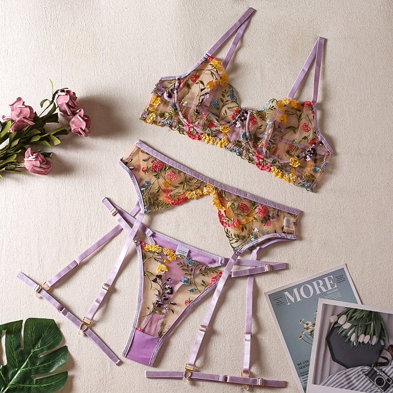 Lace Transparent Embroidery 3-Piece Garters Short Skin Care Kits