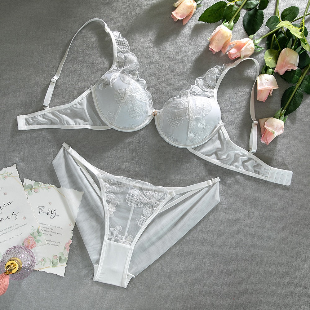Lace Embroidery Sponge Push Up Bra Set Women 2 Piece White