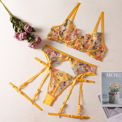Lace Transparent Embroidery 3-Piece Garters Short Skin Care Kits