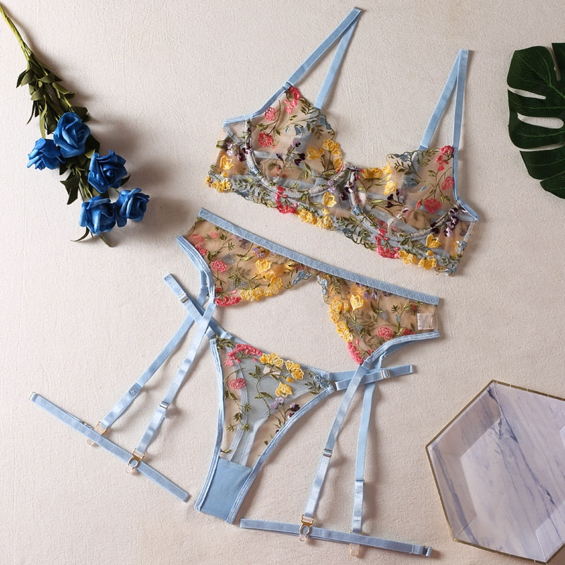 Lace Transparent Embroidery 3-Piece Garters Short Skin Care Kits