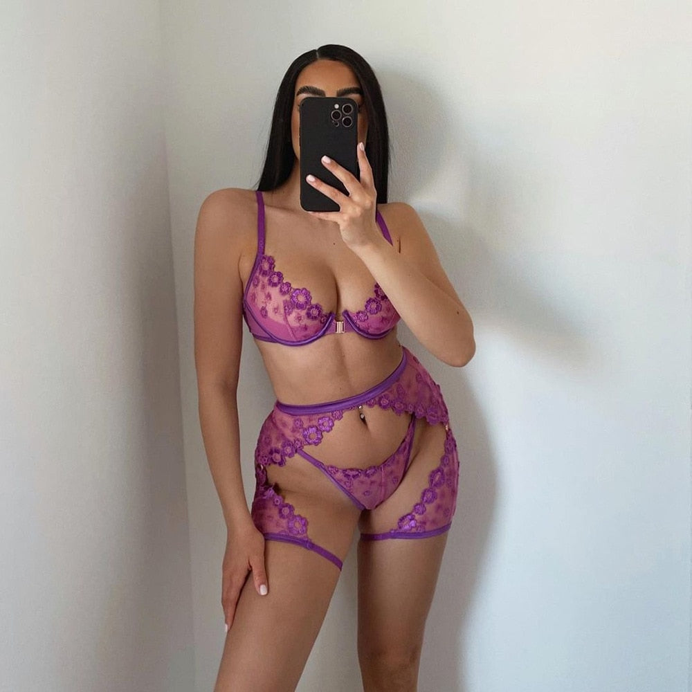 Embroidery 3-Pieces Lace Bra And Panty Sexy Garters Transparent Sets